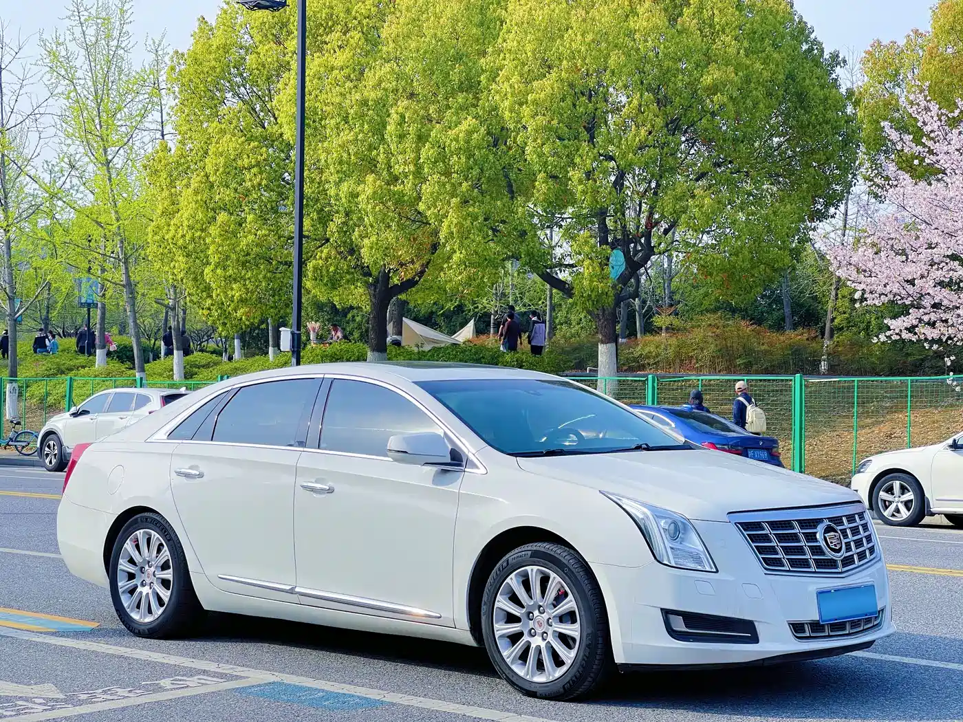 Cadillac XTS 2013 28T Luxury фото 3