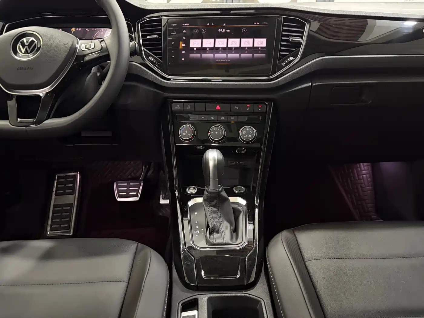 VOLKSWAGEN T ROC EXPLORING SONGS