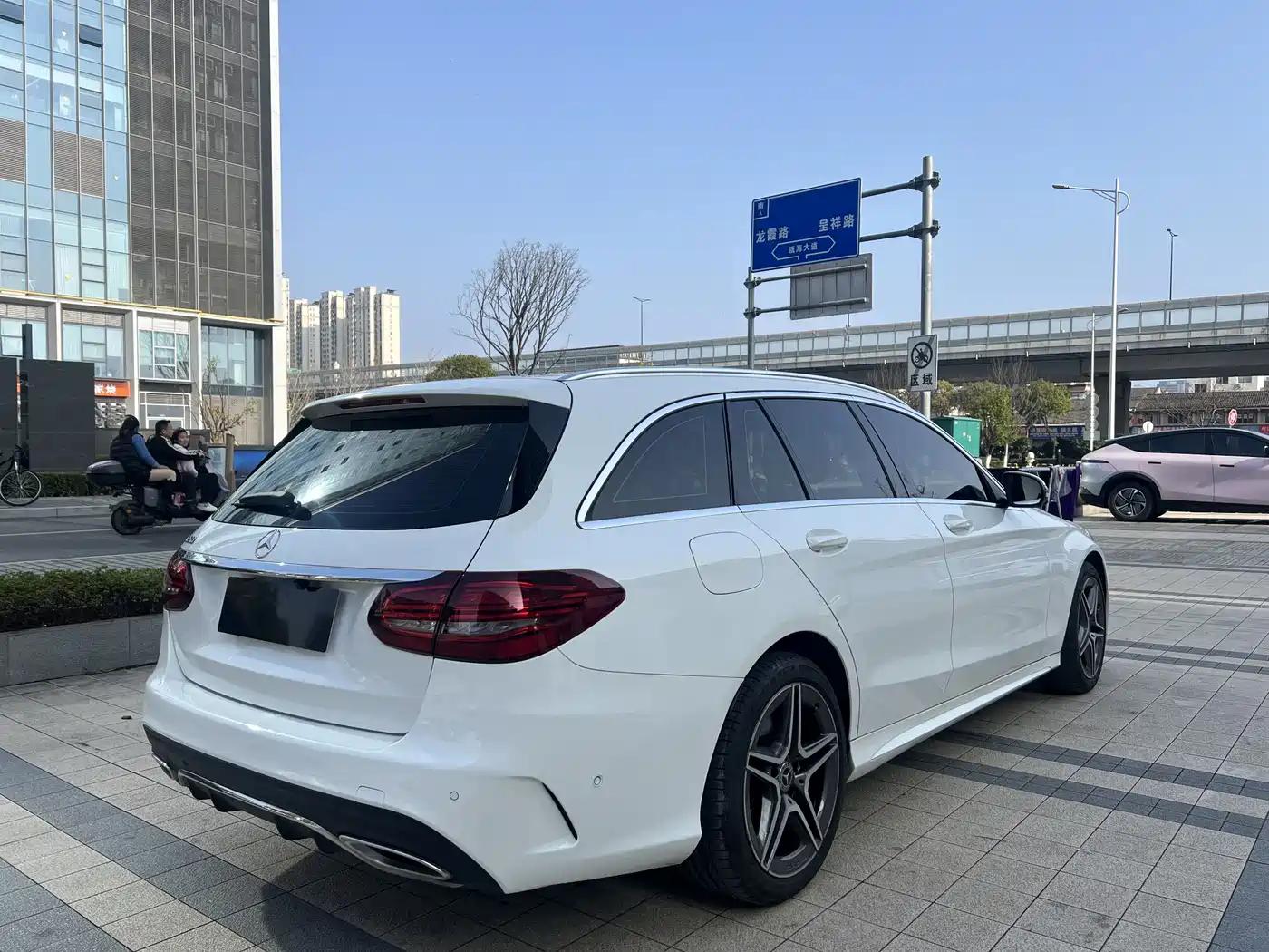 Mercedes-Benz C-Class (Import) 2020 Model C 260 Estate фото 6