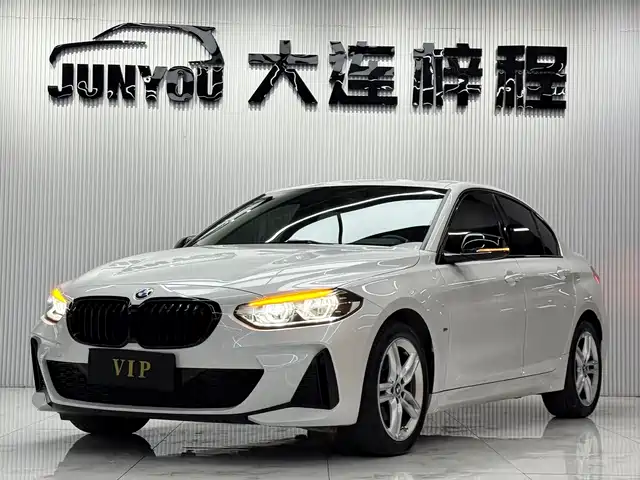 BMW 1 120i, M Спорт, чёрный пакет