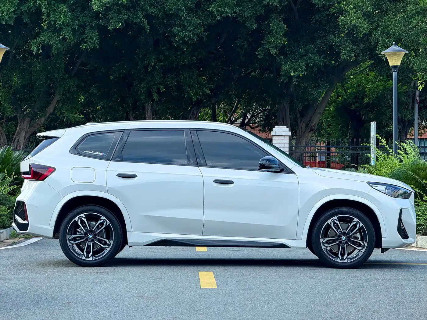 BMW X1 2023 sDrive25Li M Sport Package фото 8