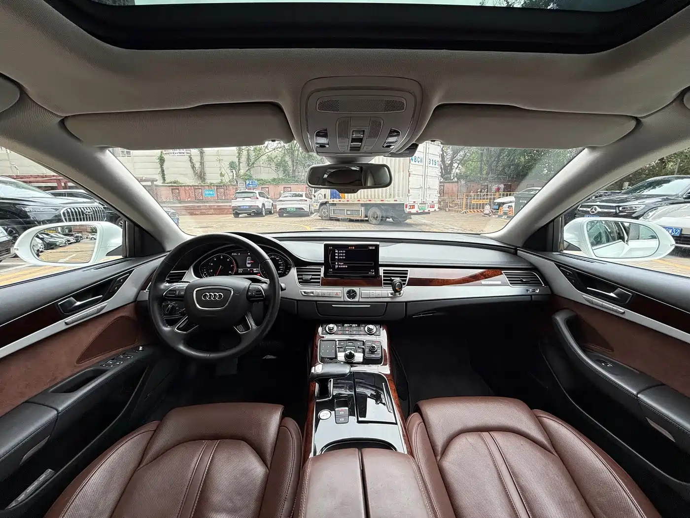 Audi A8 2012 A8L 50 TFSI quattro Luxury фото 6