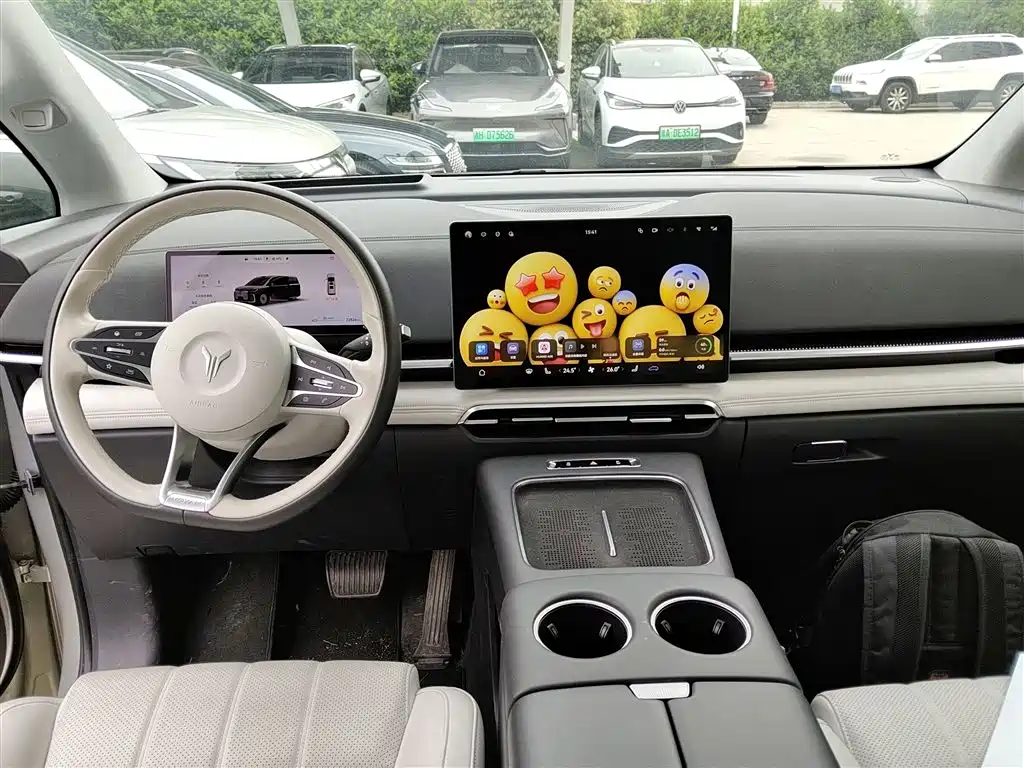 Voyah Auto Voyah Dreamer 2025 PHEV AWD Flagship Qian Kun Edition фото 10