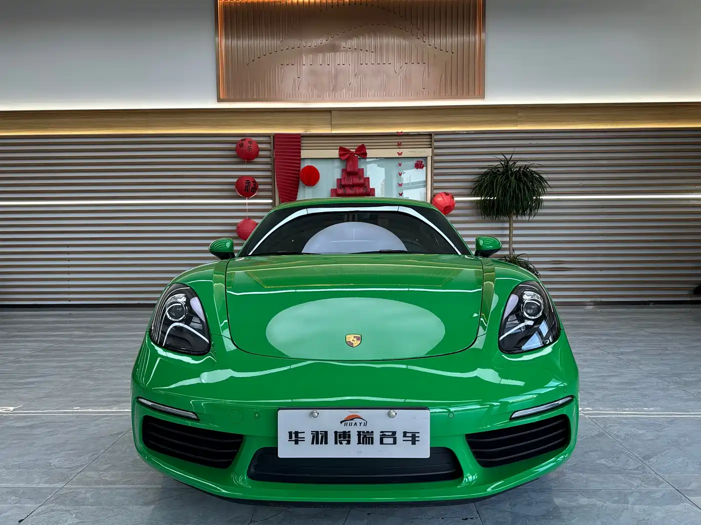 Porsche 718 2022 Cayman 2.0T фото 2