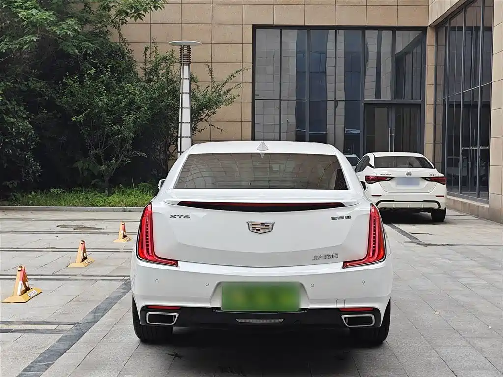Cadillac XTS 2018 28T Technology фото 24