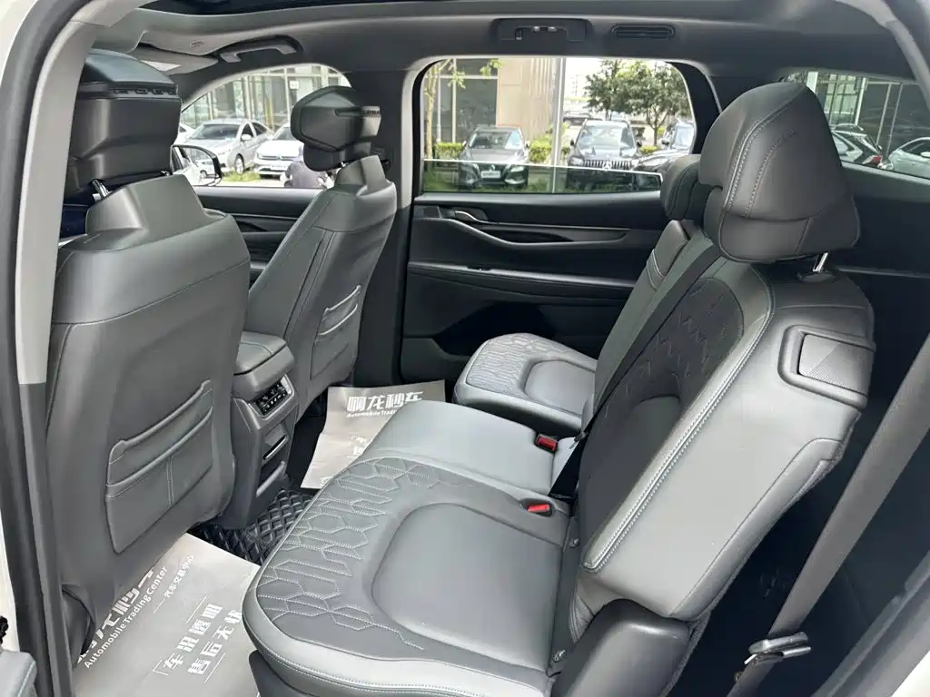 Ford Edge 2024 2023 Edge L 2.0T EcoBoost FWD 7-Seater Luxury