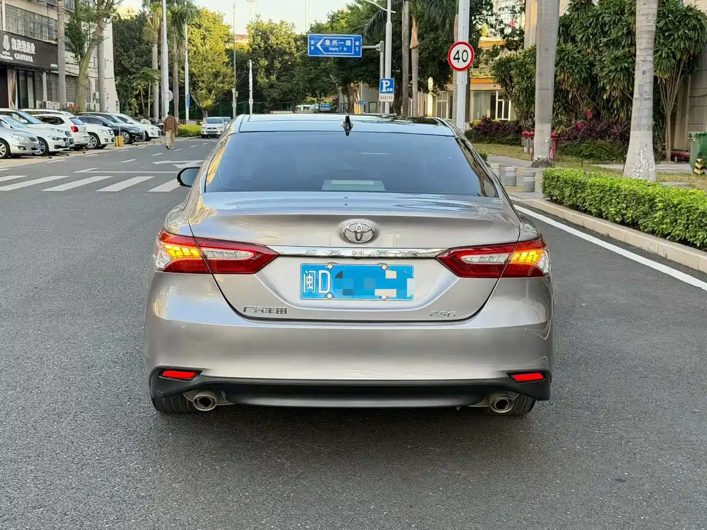 Фото 5 - Toyota Camry
