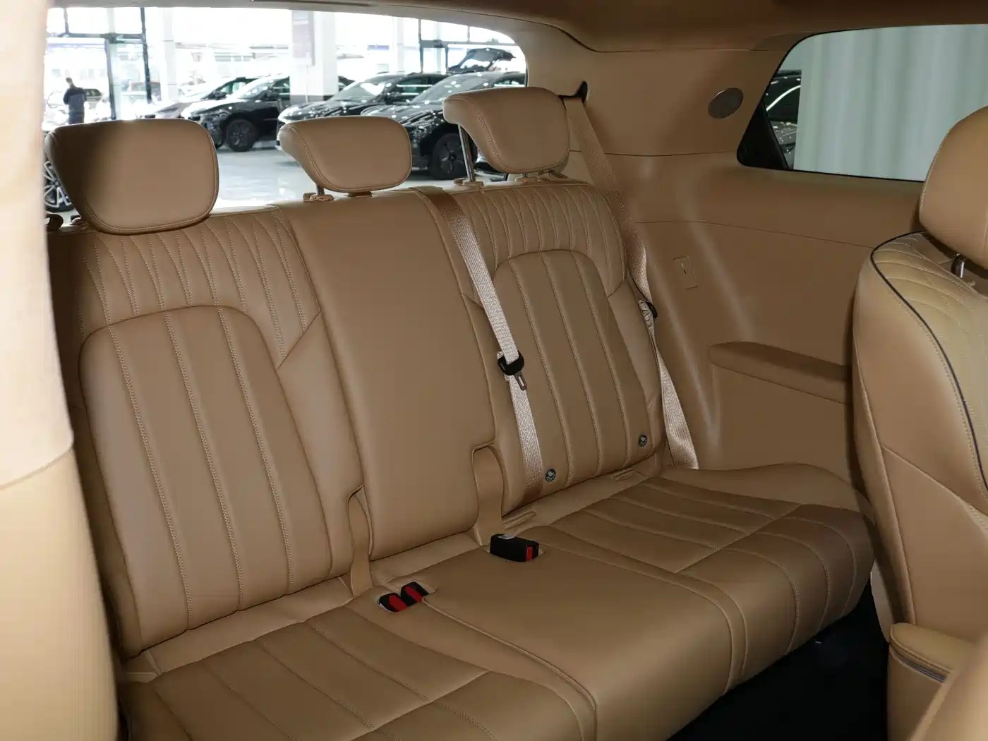 Voyah Auto Voyah Dreamer 2025 PHEV AWD Flagship Kunpeng Edition фото 22