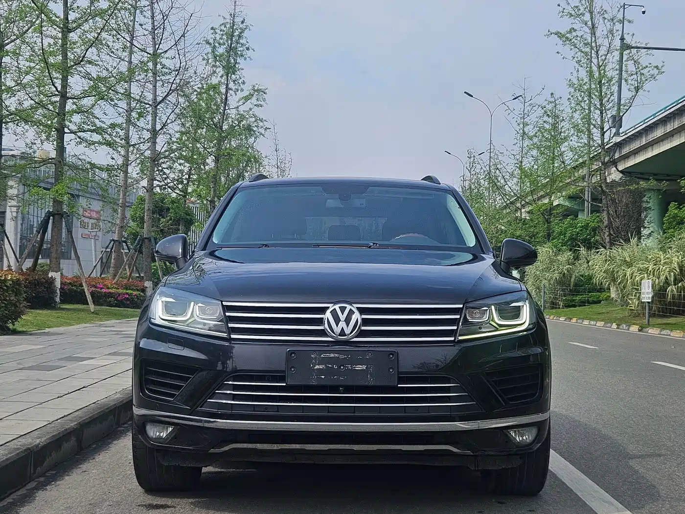 Volkswagen Touareg 2017 3.0TSI Explorer Edition фото 8