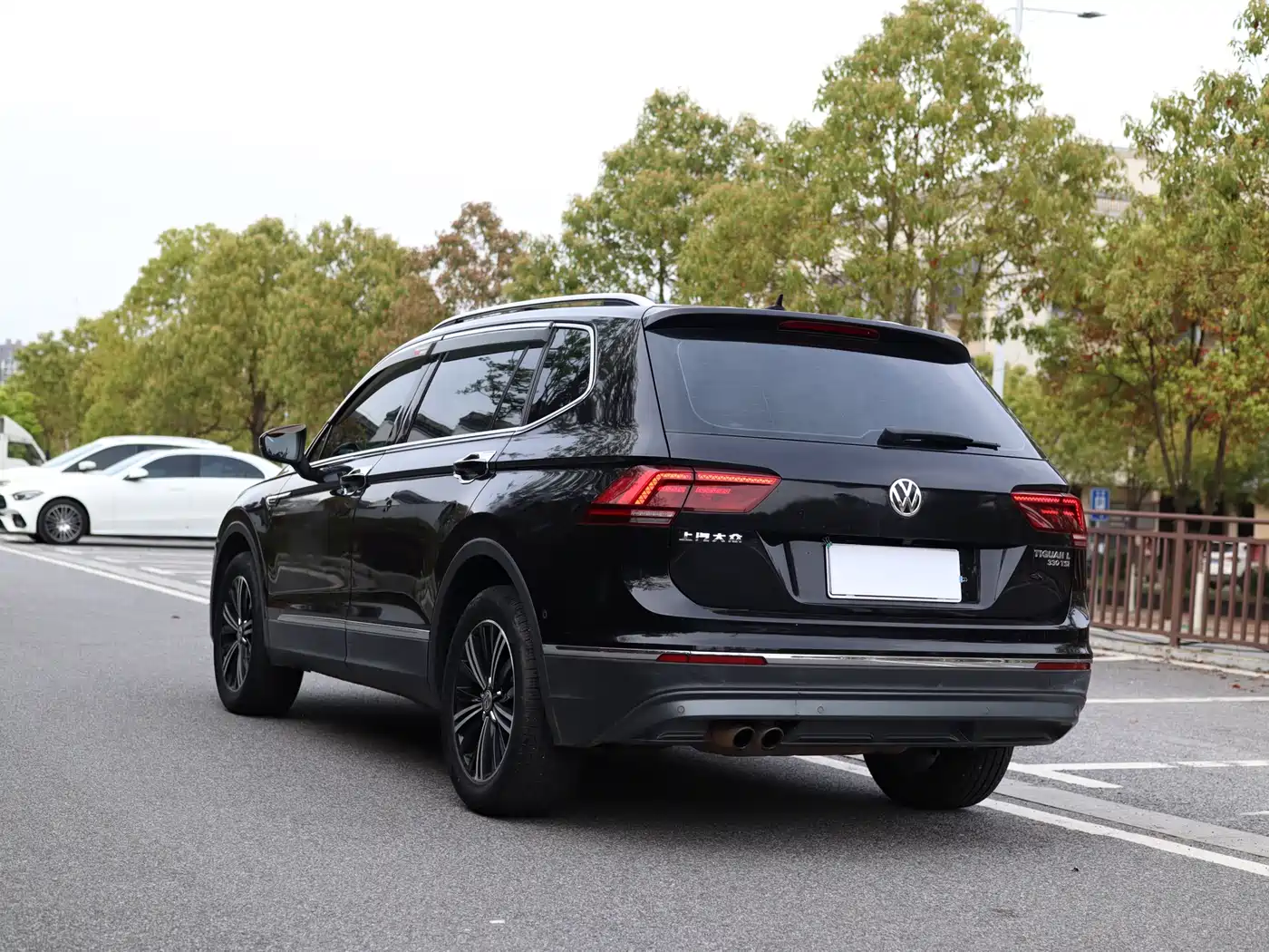 Volkswagen Tiguan L 2017 330TSI Automatic 2WD Flagship Edition фото 4