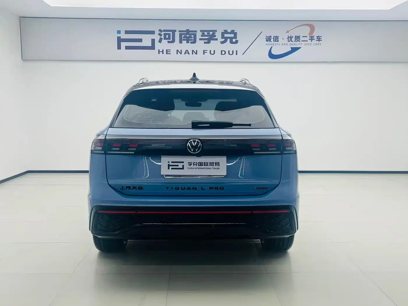 Volkswagen Tiguan L 2024 PRO 380TSI 4WD R-Line Premium Edition фото 5