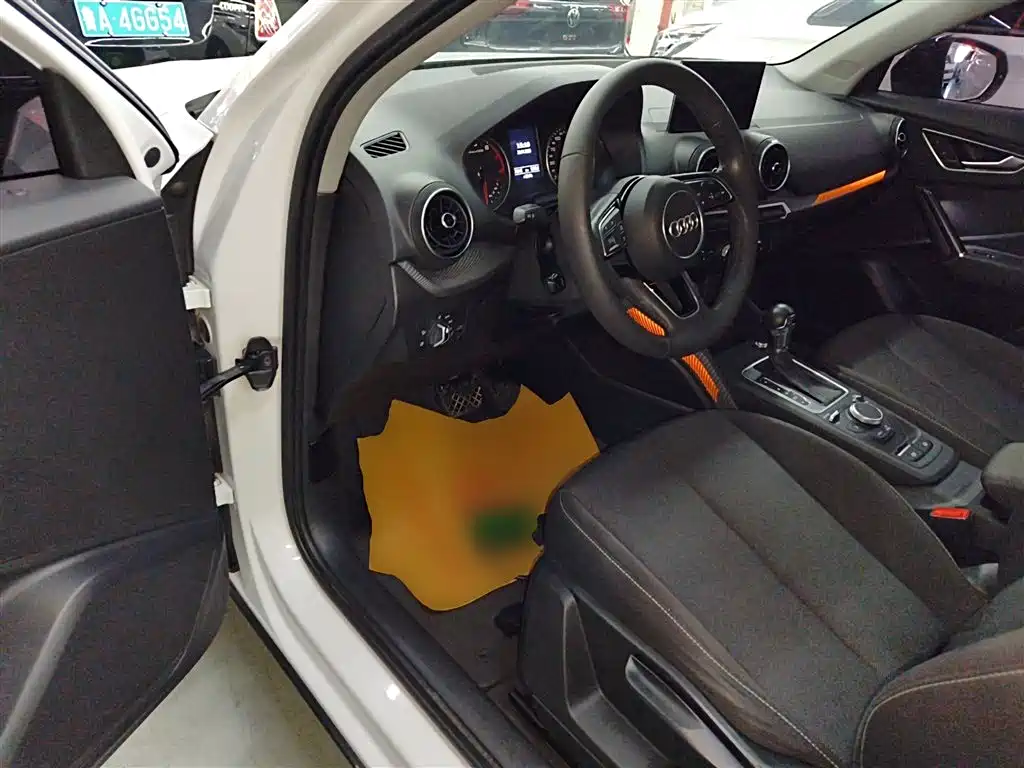 Audi Q2L 2018 35 TFSI Launch Exclusive Edition China V фото 16