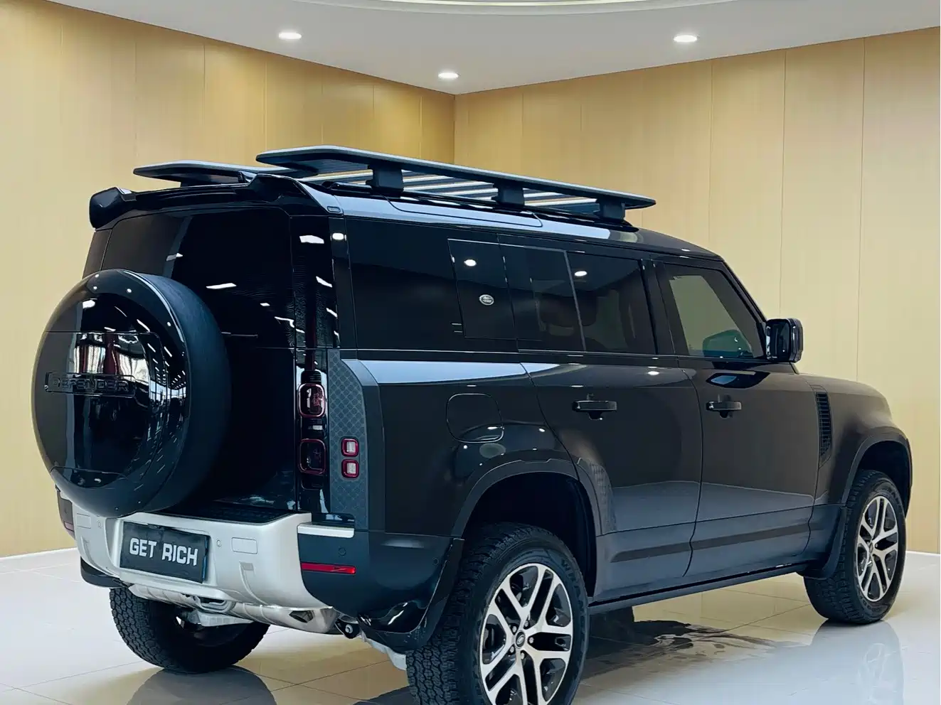 Land Rover Defender 2025 2025 110 3.0T P400 Dark Special Edition