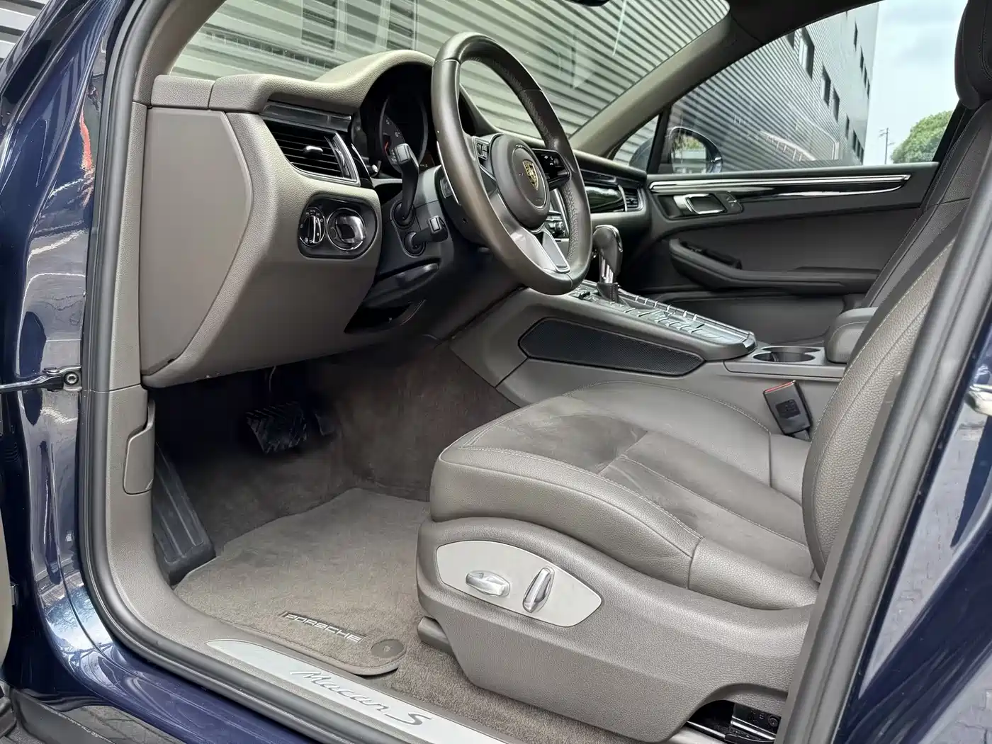 Porsche Macan 2016 Macan S 3.0T фото 11