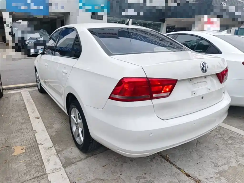 Volkswagen Santana 2013 1.6L Automatic Comfort Edition фото 5