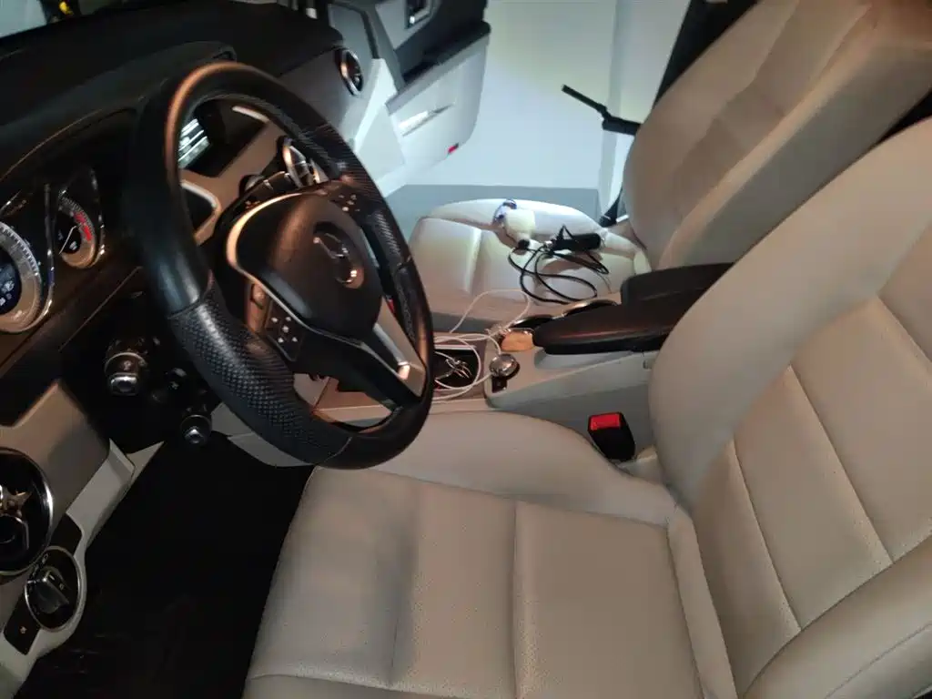 Mercedes-Benz GLK-Class 2013 GLK 300 4MATIC Dynamic Sunroof фото 8