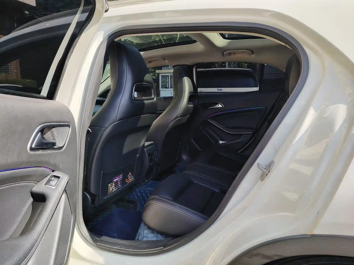 Mercedes-Benz GLA 2015 GLA 200 Dynamic фото 8