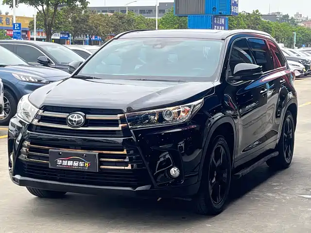 Toyota Highlander 2018 Model 2.0T 4WD Knight Edition 7-Seater China VI