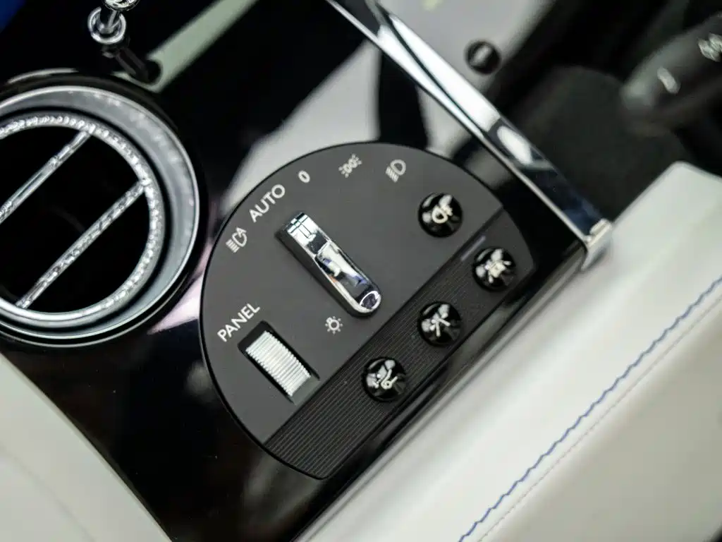 Rolls-Royce Dawn 2021 2018 6.6T Standard