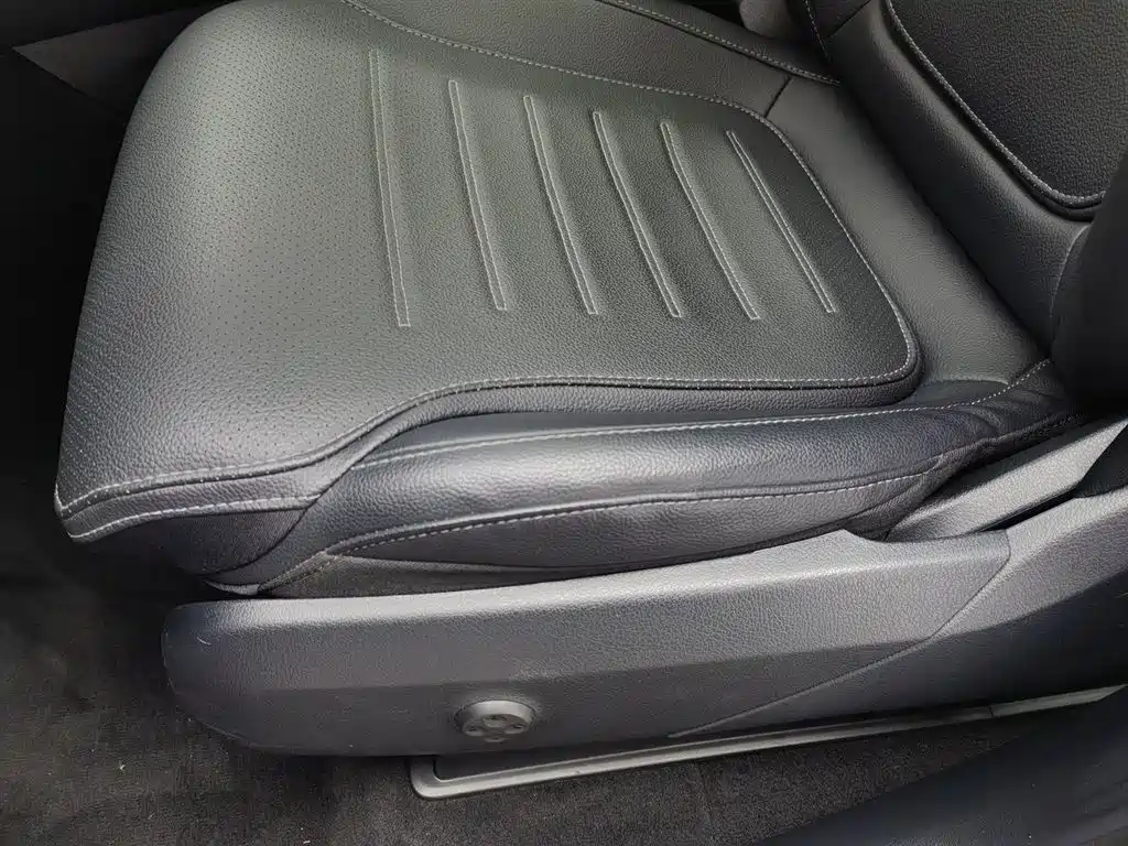 Mercedes-Benz GLC 2023 GLC 260 L 4MATIC Sport 5-seater фото 20