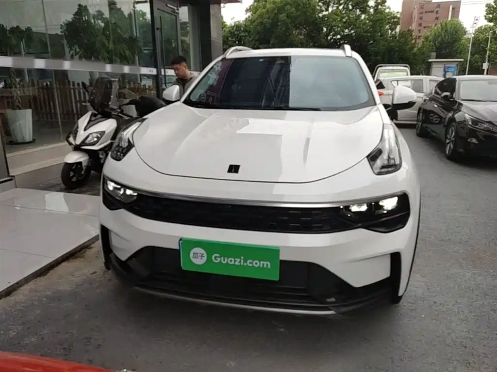 Lynk & Co 01 2021 2.0TD 2WD Pro фото 3