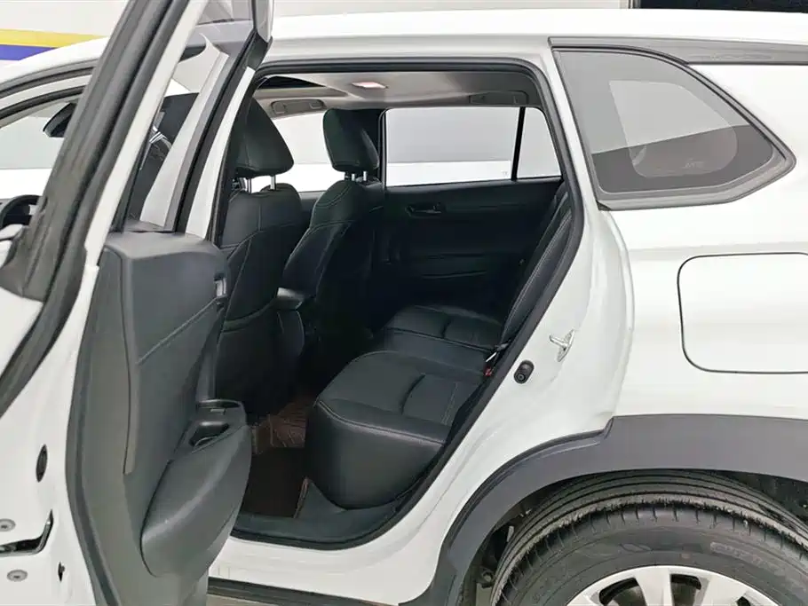 Toyota Corolla Cross 2024 2.0L Elite Edition фото 11