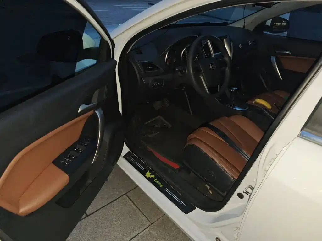 MG GT 2018 2016 Model 1.5L Automatic Premium Luxury Edition