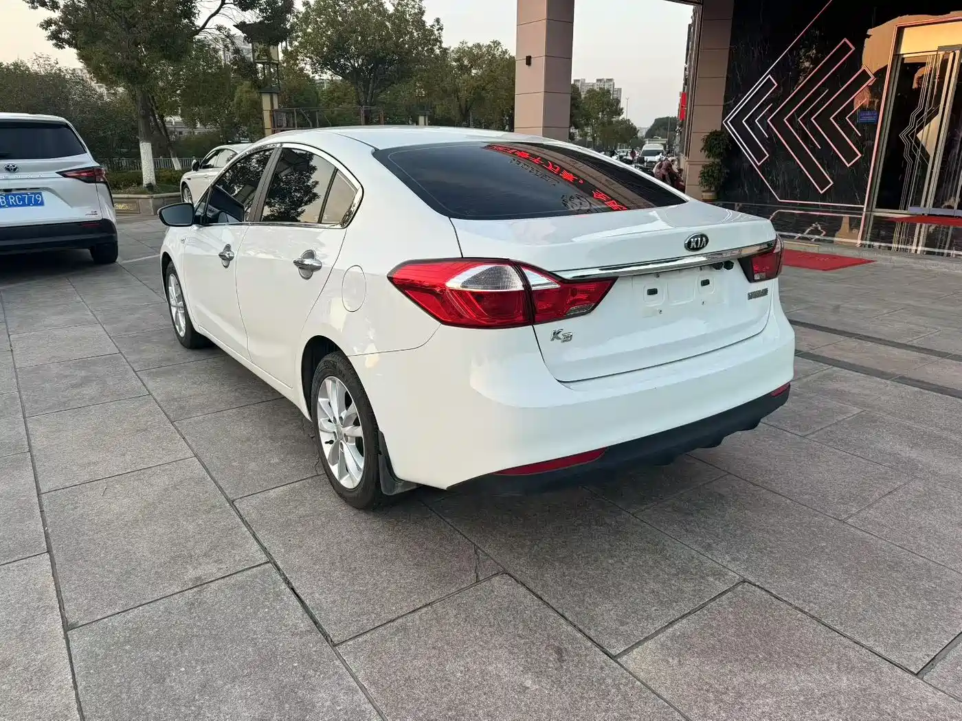 KIA K3