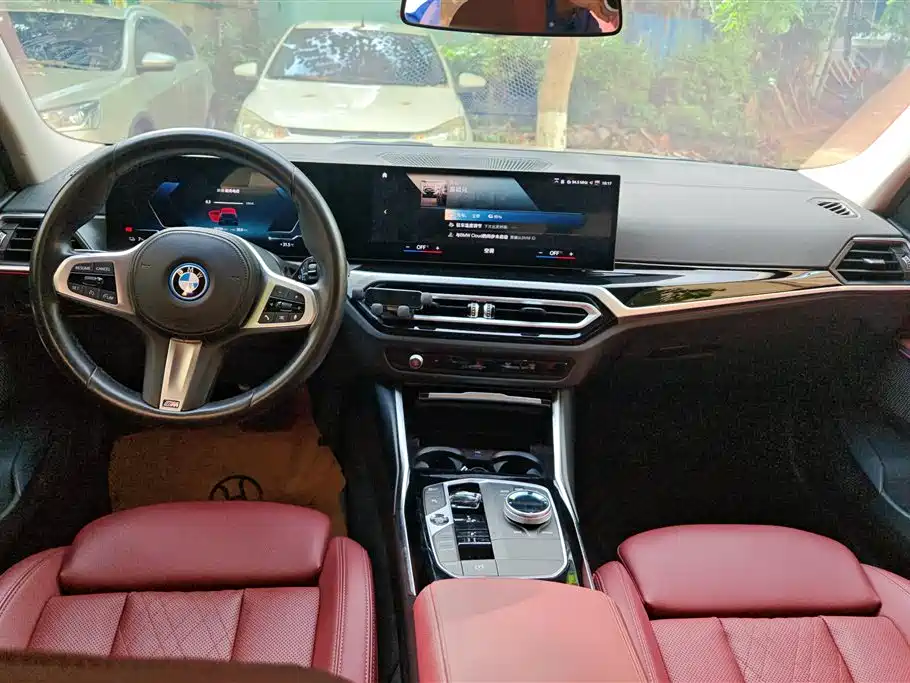 BMW i3 2022 eDrive 35 L фото 12