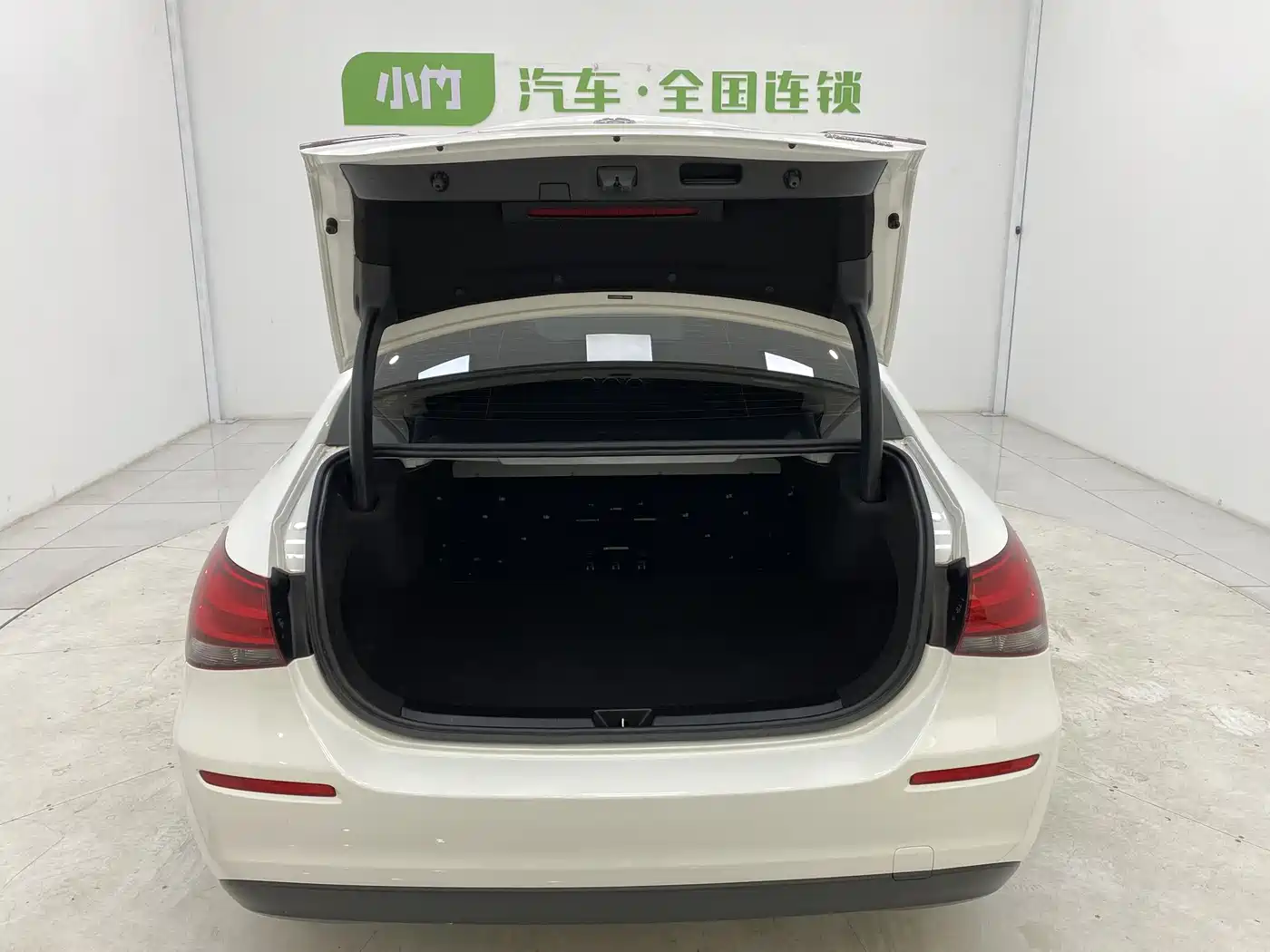 Mercedes-Benz A-Class 2022 A 180 L Sport Sedan фото 14