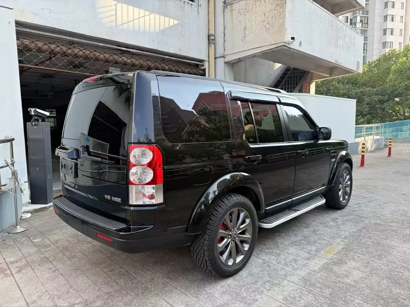 Land Rover Discovery 2012 5.0 V8 HSE фото 21