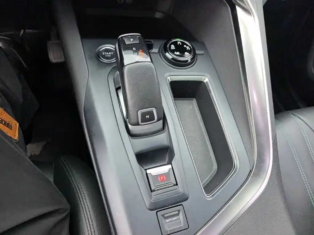 Peugeot 5008 2023 400THP Beloved Full Seats Edition 7-Seater фото 14