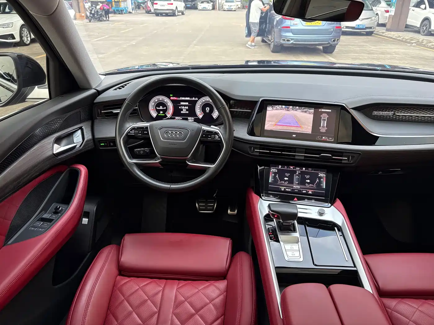 Audi Q6 2025 2025 40 TFSI quattro Commemorative Edition Yulin Package 7-Seater