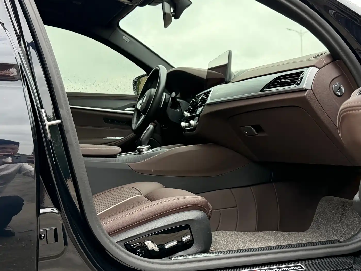 BMW 5 Series 2023 530Li Premium M Sport Package фото 9