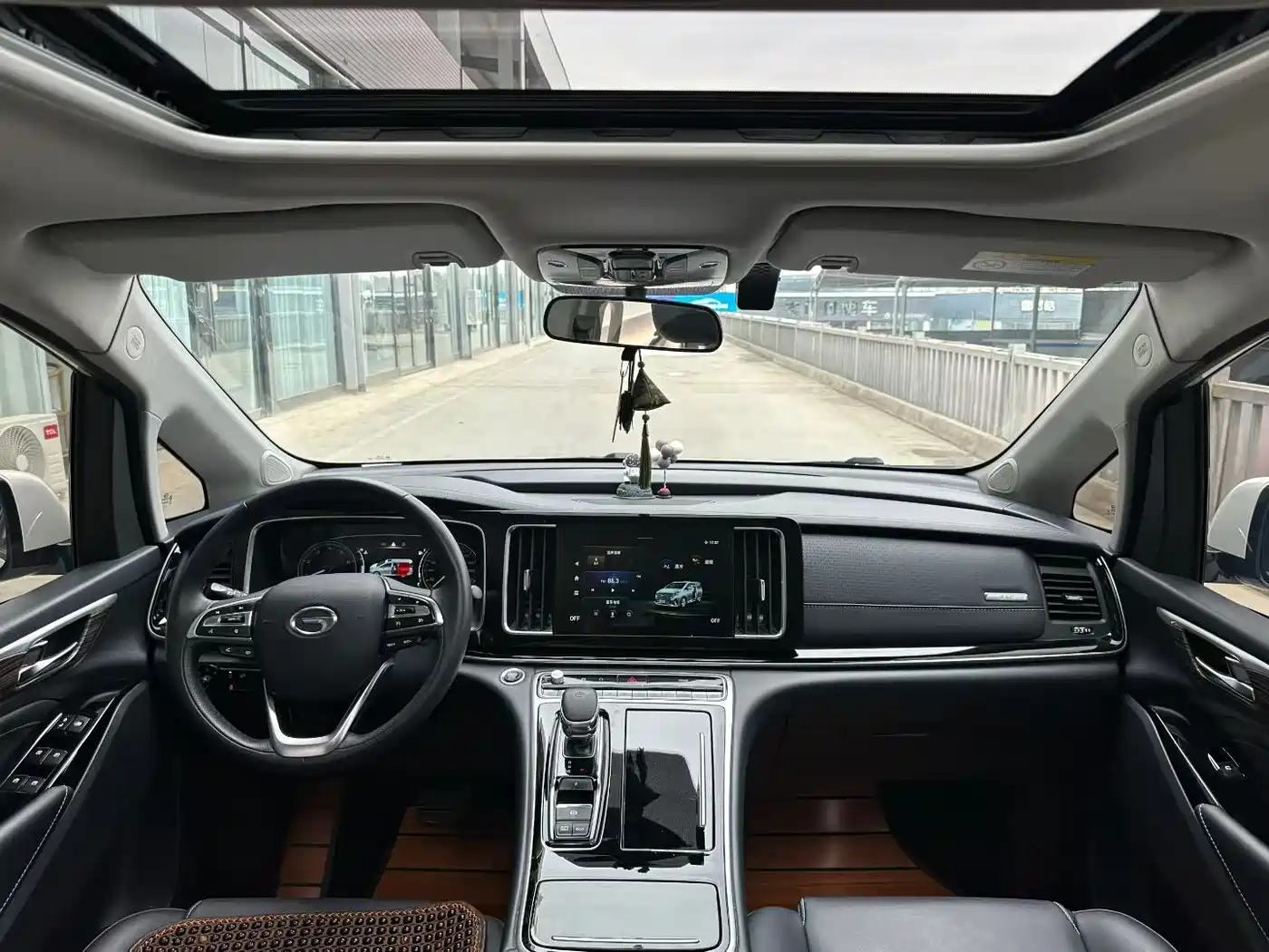 GAC Trumpchi Trumpchi M8 2021 Leading Show Series 390T Premium Edition фото 8