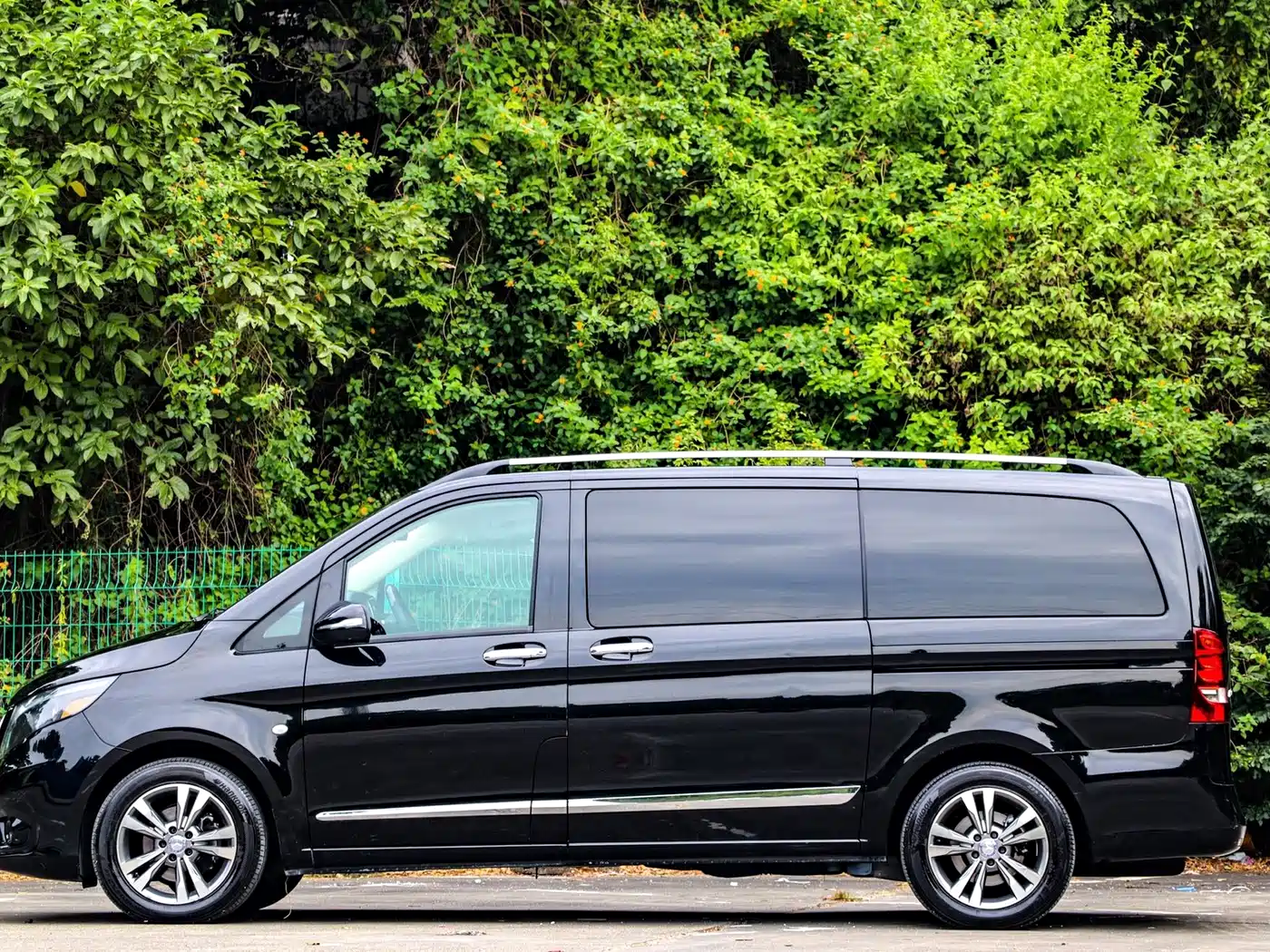 Mercedes-Benz V-Class (Import) 2018 2018 Model Night Edition
