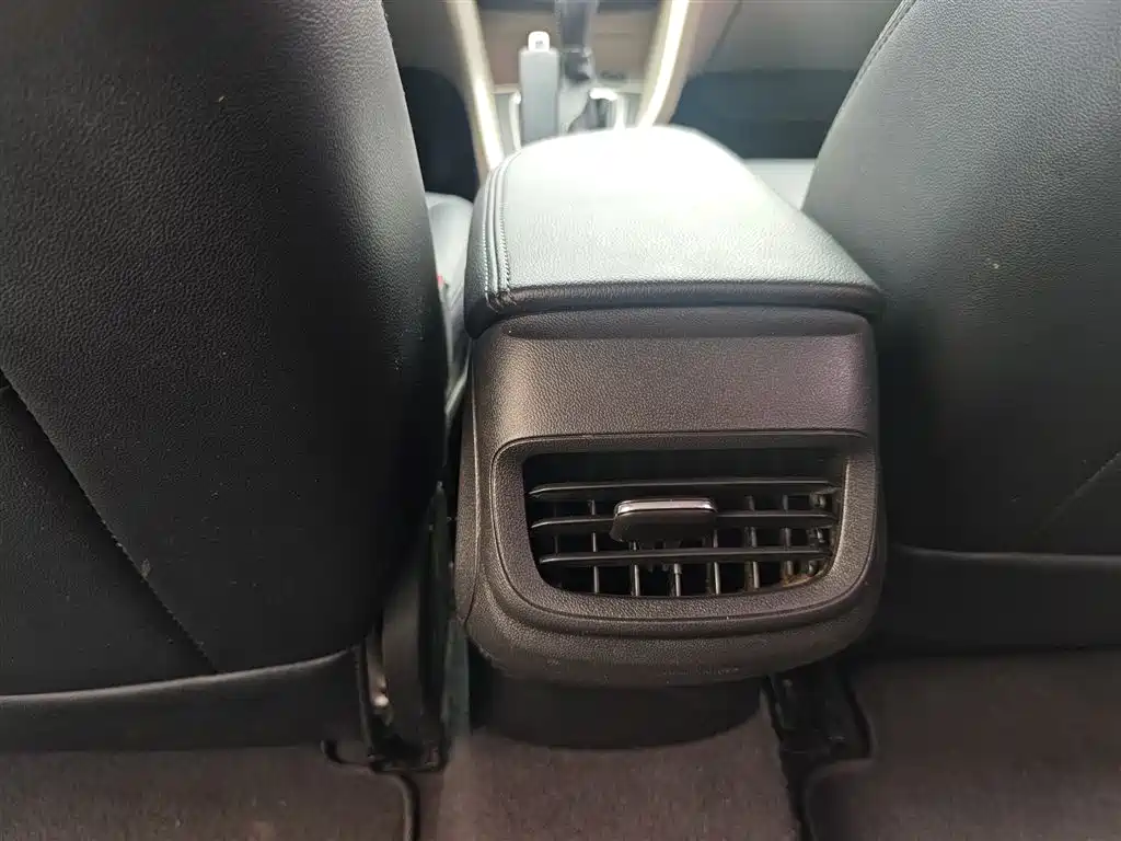 Buick Excelle 2015 15N Automatic Progressive фото 17