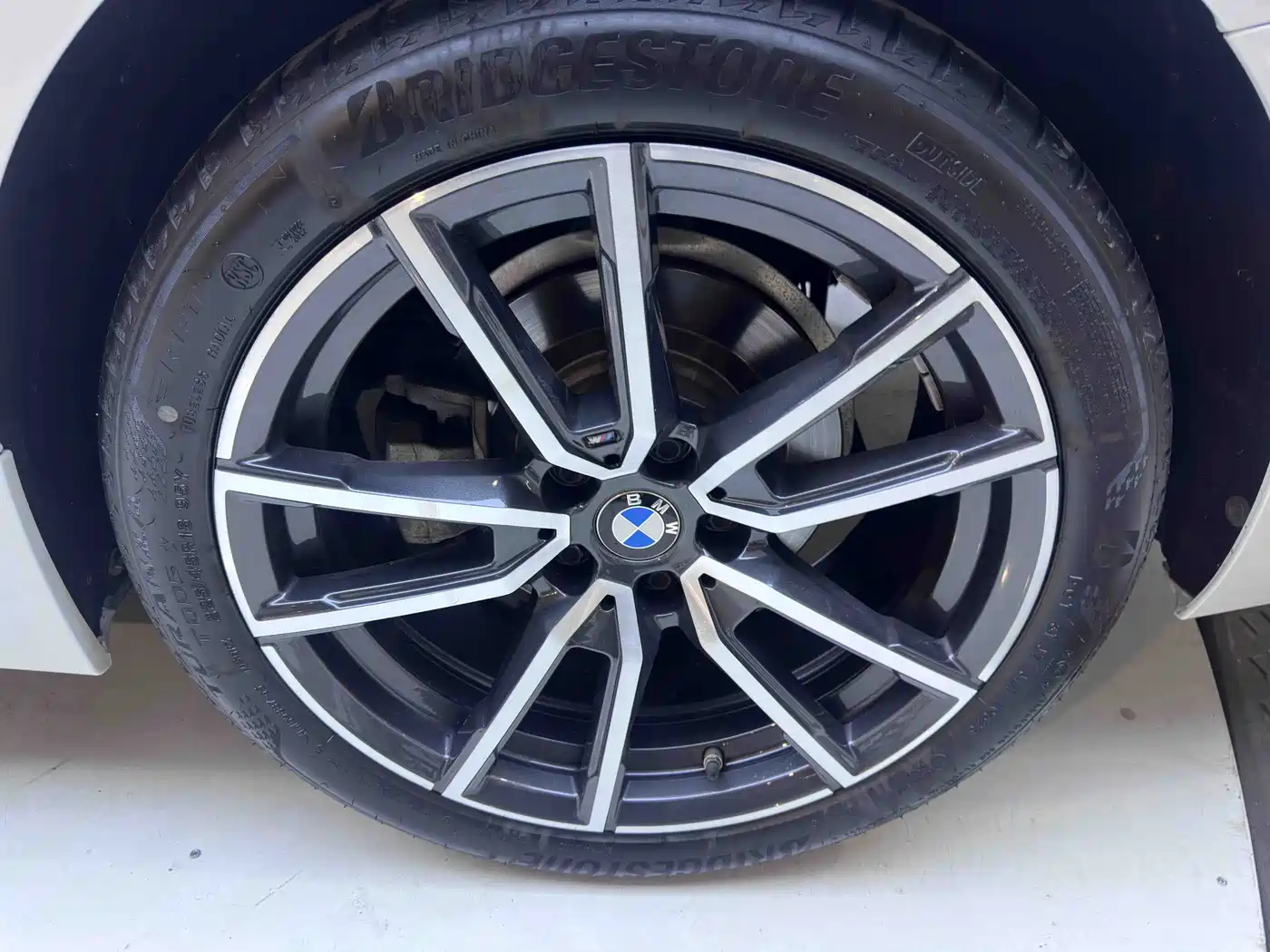 BMW 3 Series 2023 320Li M Sport Package фото 14
