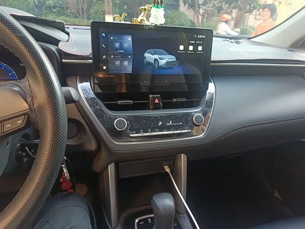 Toyota Frontlander 2023 2.0L CVT Elite Edition фото 6