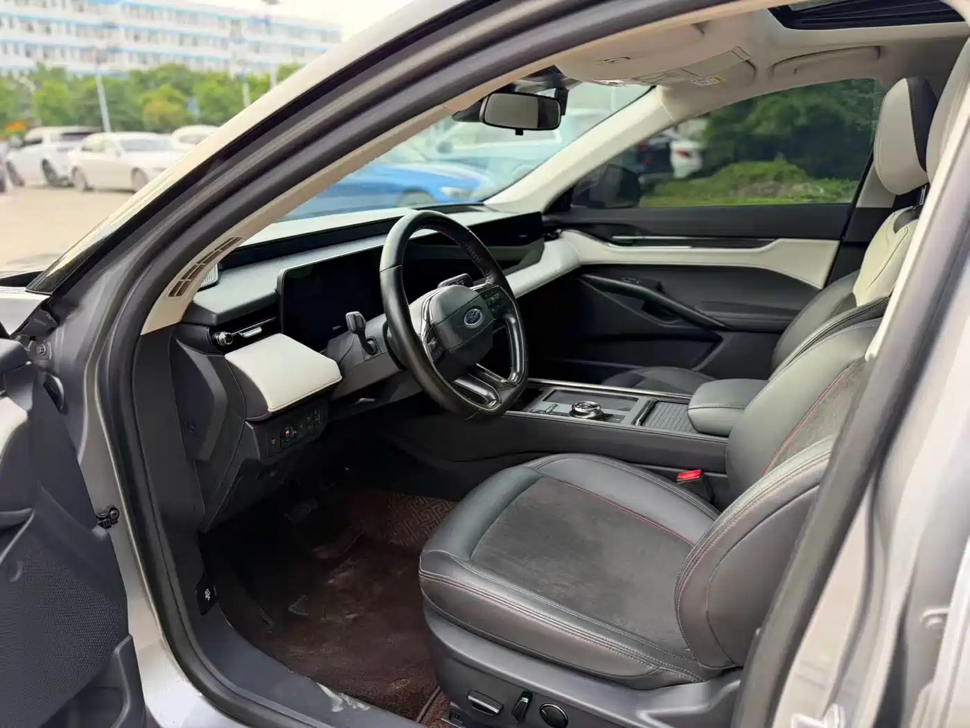 FORD MONDEO