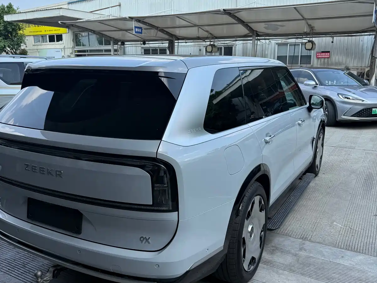 ZEEKR 9X 2026 2025 Standard Edition