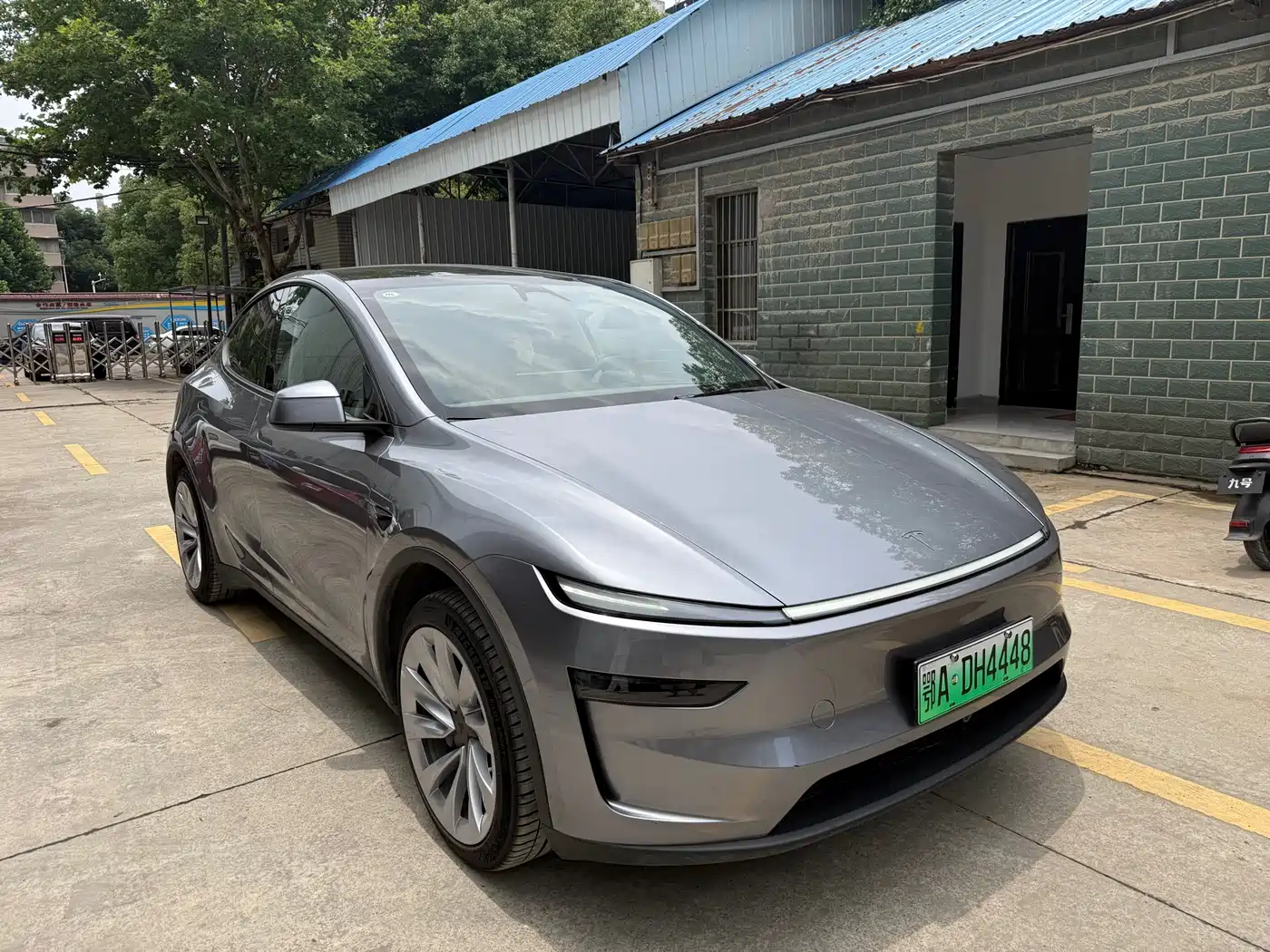Tesla Model Y 2026 Long Range Rear-Wheel Drive
