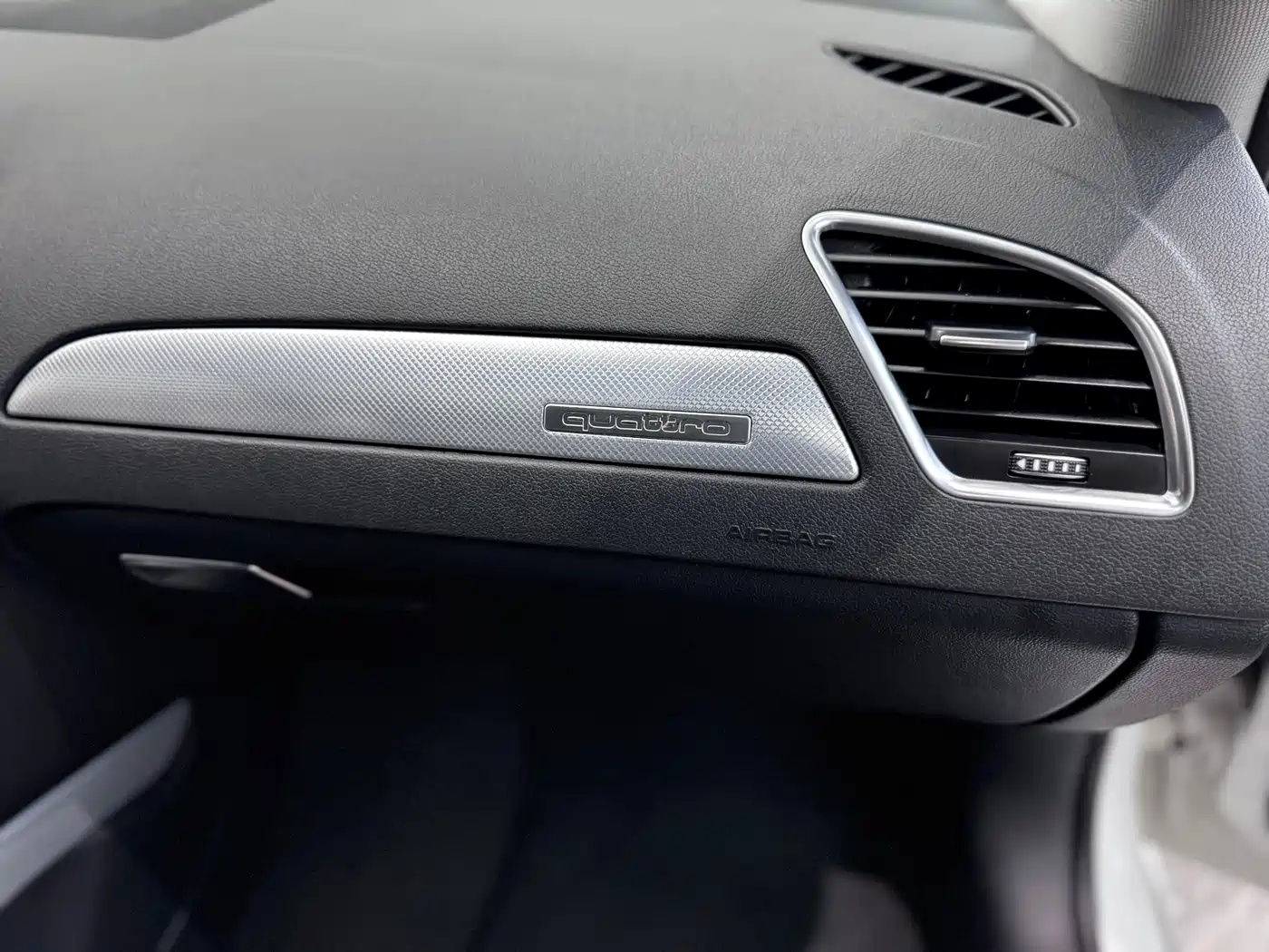 Audi A4L 2015 45 TFSI quattro Individual Sport фото 27