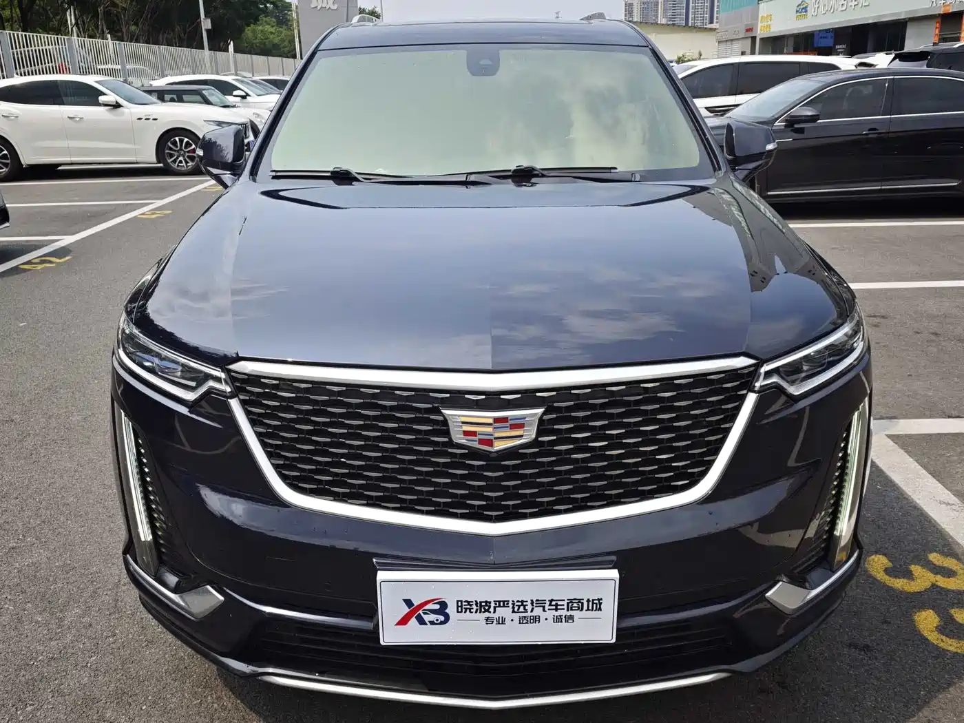 CADILLAC XT6