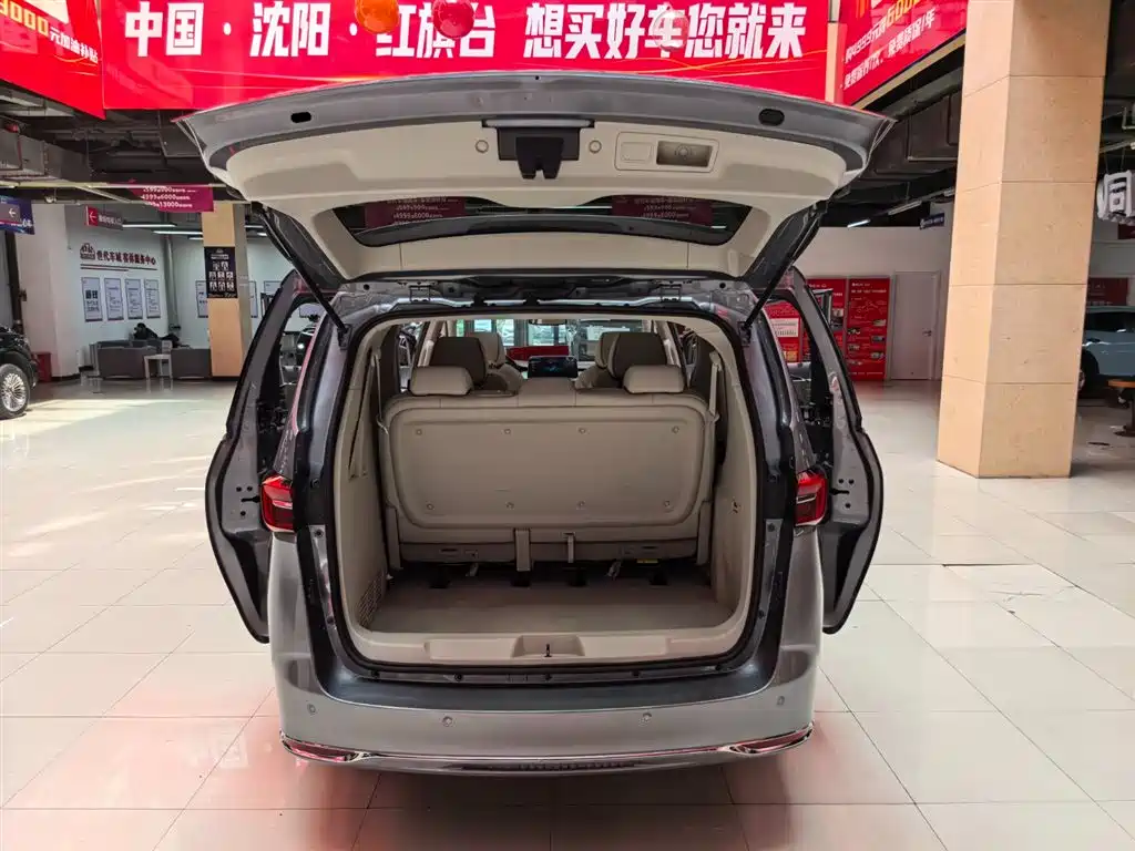Buick GL8 2021 Land Business Class 652T Luxury фото 17