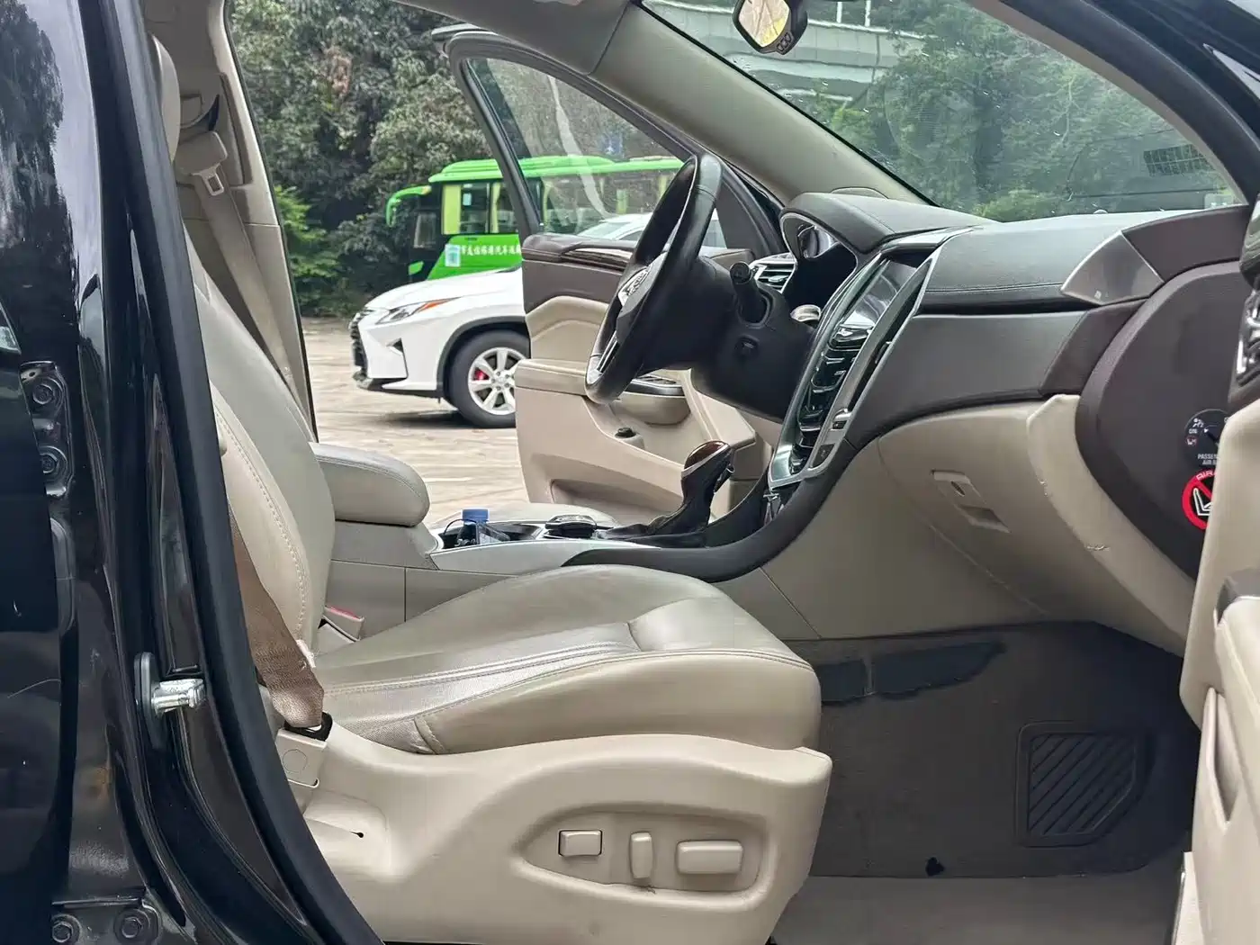 Cadillac SRX 2015 3.0L Elite фото 7