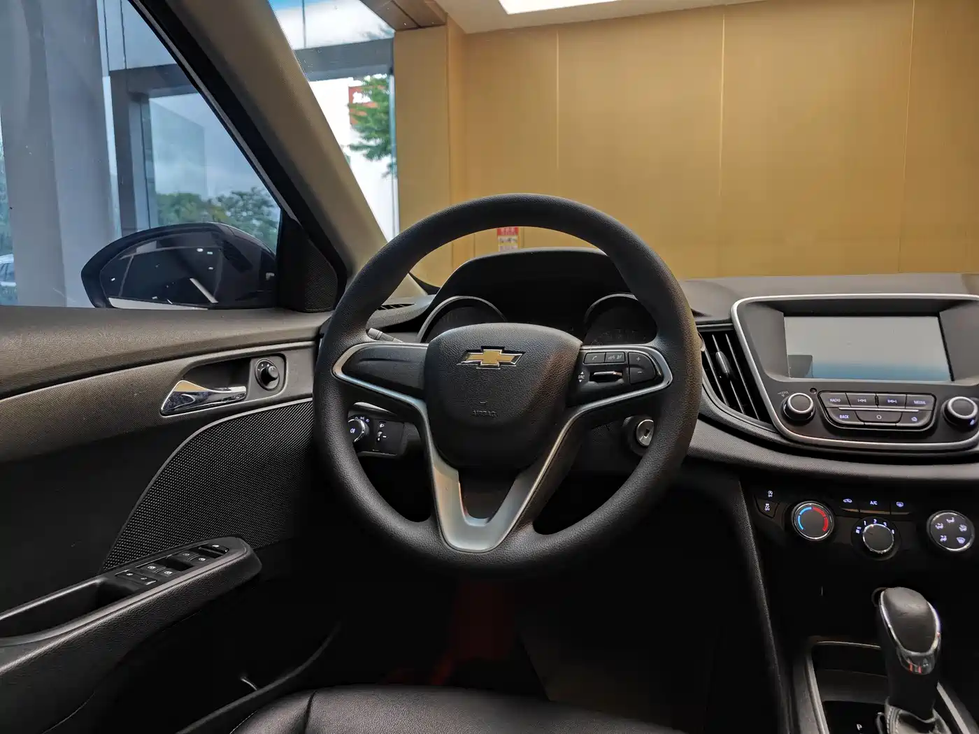 CHEVROLET KOVOZ