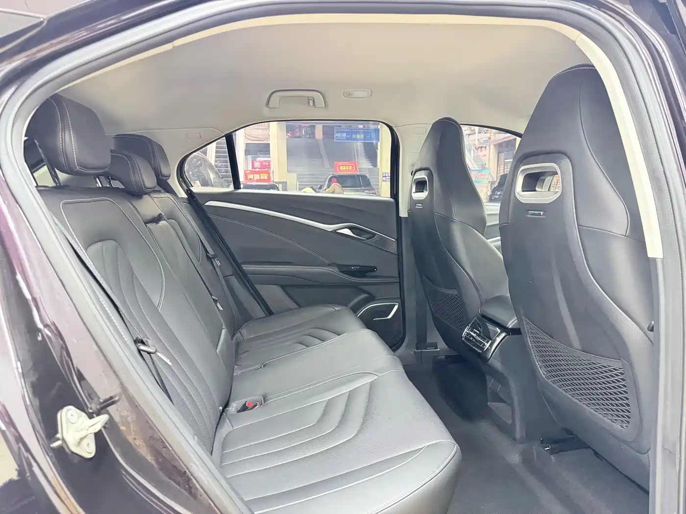 NEZHA AUTOMOBILE NEZHA U