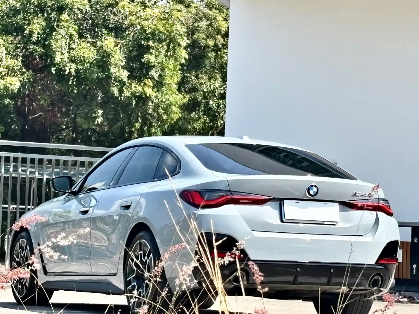BMW 4 Series 2024 430i Gran Coupe M Sport Shadowline Package фото 23