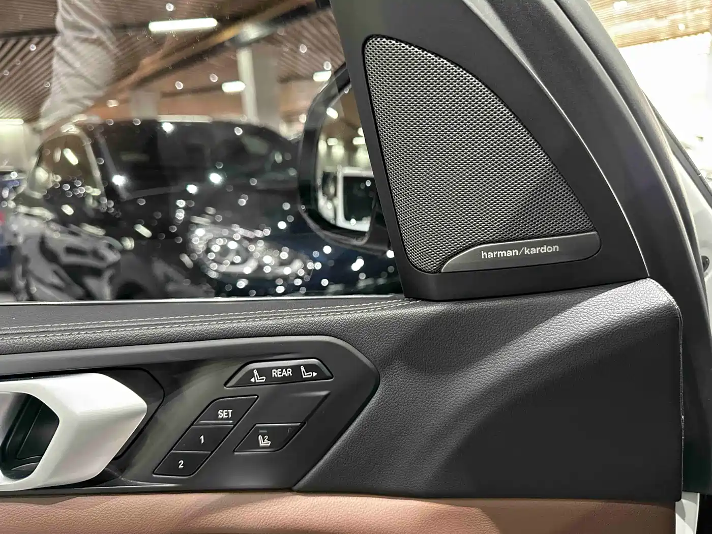 BMW X7 2019 xDrive40i Leading Luxury Package фото 24